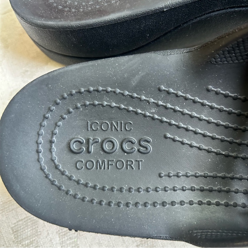 CROCS Baya Platform Slip On Black Sandal, Unisex W-10, M-8 NWT - Picture 5 of 8